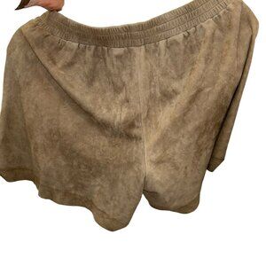 vince khaki suede leather shorts M